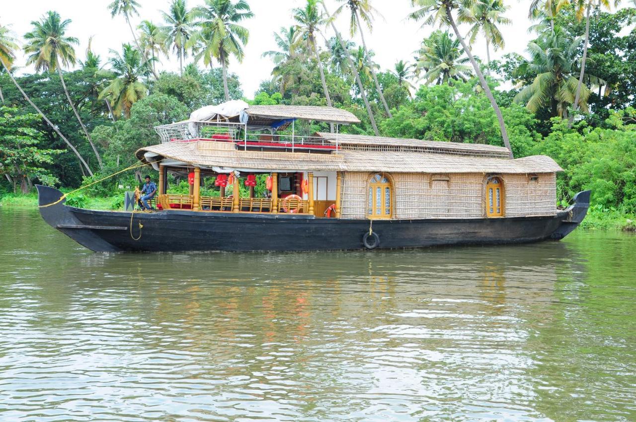 Sreekrishna Houseboat C/O Sreekrishna Ayurveda Panchakarma Centre Hotel Alappuzha Exterior foto